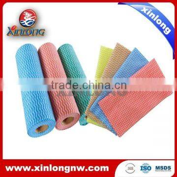 Spunlaced nonwoven cleaning cloth for household use