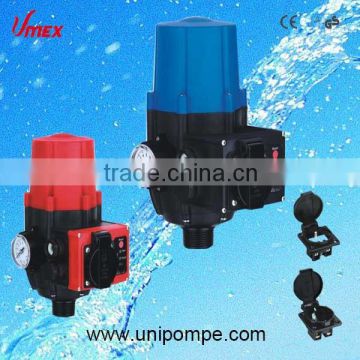 Automatic water pressure controller with plug