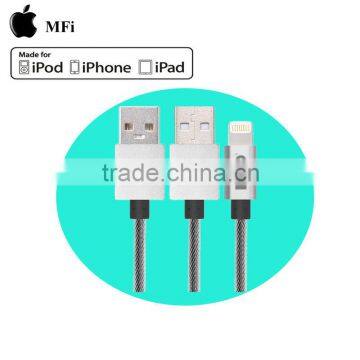 Aluminum casing tangle-free nylon braided cord MFi charging cable