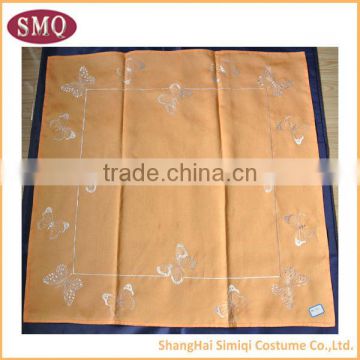 beautiful design embroidery cheap beige tablecloths for wedding party