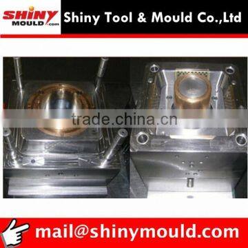 Injection mould for plastic bucket