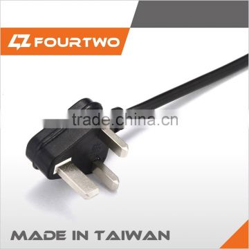 UK Type 3 pin power plug / With Light