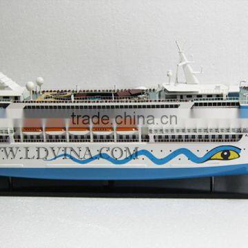 AIDA vita CRUISE SHIP WOODEN MODEL BOAT