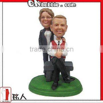 personalized wedding gifts for guests/bobblehead