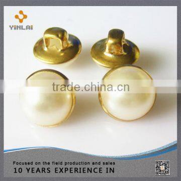 Brass bulk buttons for garment with three color