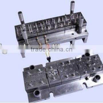 Precision stamping die/mould