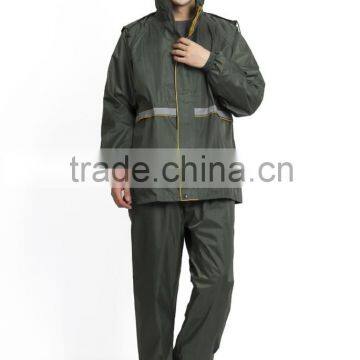 2016 profession raincoat factory high quality electrostatic prevention Raincoat suit with pant for men