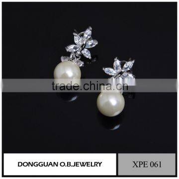 Fashion imitation jewelry silver earring and pearl earrings design wholesale