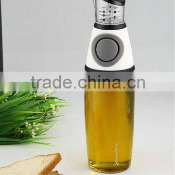 SINOGLASS 500ml Round shape glass measuring Oil dispenser Bottle with Measurement Top