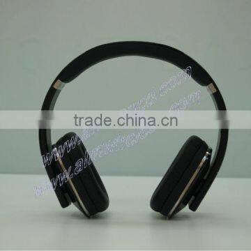 Foldable wireless earphone for phone