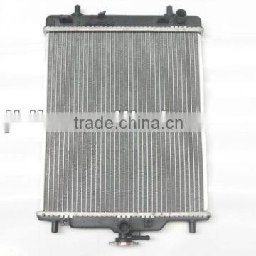 Auto/van dfm/dfm sokon auto highten radiator OEM 1301110-01