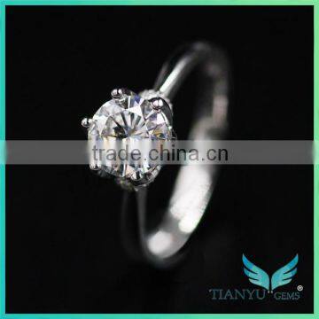 latest design customized 14k gold 1 carat forever brilliant moissanite rings on the finger