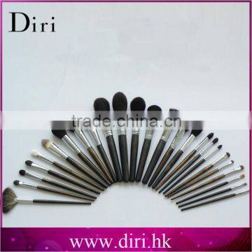 2016 hot selling OEM available makeup brush set