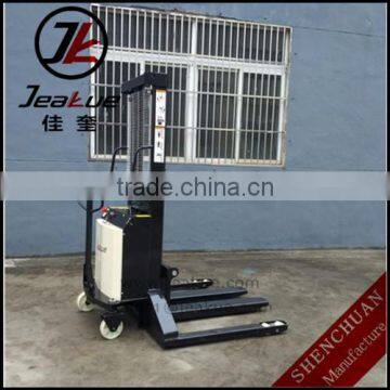 1-2 Ton Straddle Semi Electric Stacker Forklift photo-3