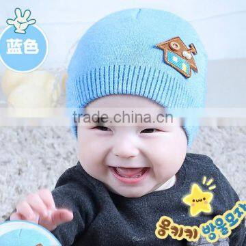 Hat Manufacturer of Pure White Acrylic Knitted Hat Warm and Lovely photo-5