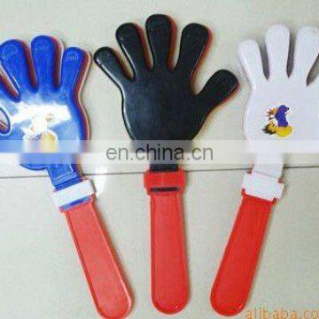 shaking plastic clappers