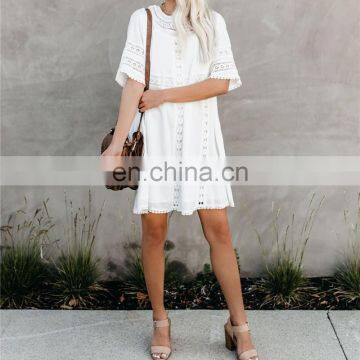 Туники-каверки 2019 года. Белая хлопковая туника-мини платье для пляжа. Летняя женская пляжная одежда. Сексуальная туника с V-образным вырезом и пуговицами спереди, предназначенная как купальник-каверка photo-3