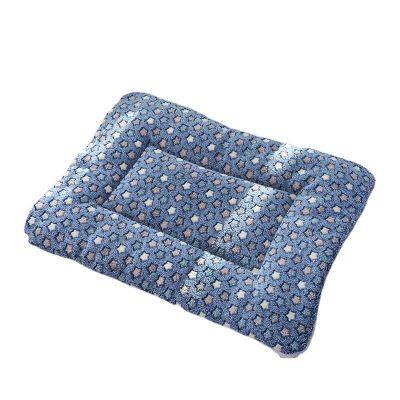 Meow Love Soft Flannel Thickened Pet Soft Fleece Pad Pet Blanket Bed Mat for Puppy Dog Cat Sofa Cushion Home Rug Keep Warm Sleeping Cover