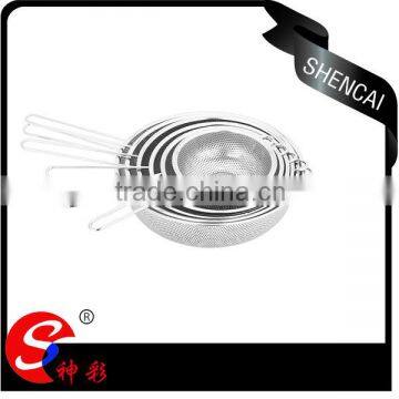 Stainless steel plate colander with single handle