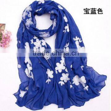 Hot Selling Korea Popular Elegant Flower Embroidery Cotton Pashmina Scarf