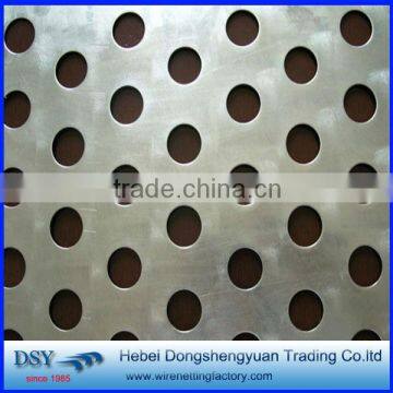 Factory price galvanzied Perforated metal mesh sheet /perforated plastic mesh sheets