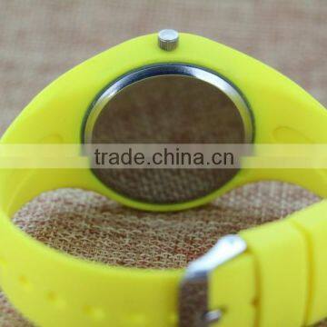 Bright Yellow Silicone Case and Bracelet Lady Fashion Watch photo-3