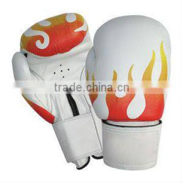 Flame boxing gloves