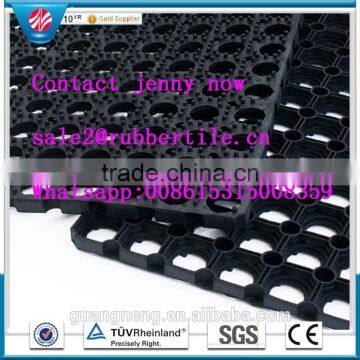 Anti-Skid green Safety Drainage Rubber Flooring Grass Mats