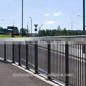 Custom Height and Colors and Easy Installation Pedestrian Fences and Barriers