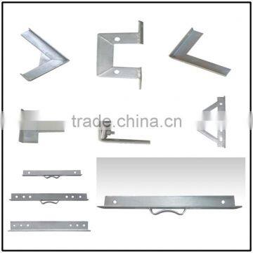 Metal line cross arm