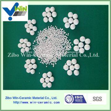 Alumina ceramic grinding ball with little impurity