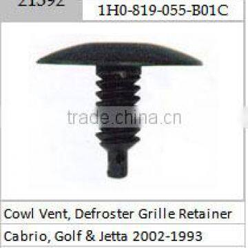 Cowl Vent, Defroster Grille Retainer