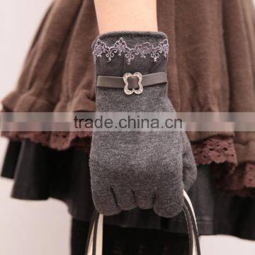 Women's lovely plus velvet lace gloves , Not inverted cashmere gloves,Touch screen Gloves