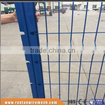 Hot Dipped Galvanized and Pvc Coated Security Curved 3d Wire Welded Fence photo-3