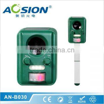 China Newest Solar powered multifunctional wild animal repeller