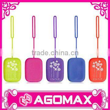 Low cost durable novelty gift microfiber cleaning cloth silicone key Case
