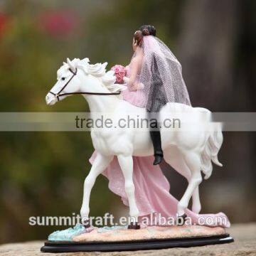 Custom White Horse European High-quality Resin Bride and Groom Figurines