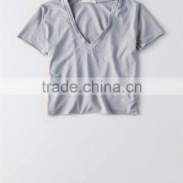 MGOO Wholesale Custom Plain Slim Fit Tank Top With Raw Cut Hems Sexy Low Cut V Neck Crop Top photo-3