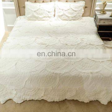 Wholesale customized color printed embroidered luxury bedding set 100% cotton