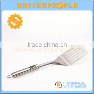 2016 hot sell durable non-stick kitchen stainless steel slotter turner