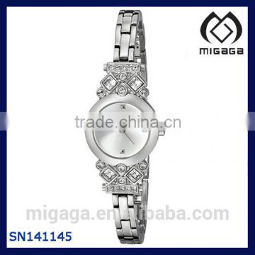 Women's Exquisite Petite Crystal Silver-Tone Bracelet Watch Quartz Movt