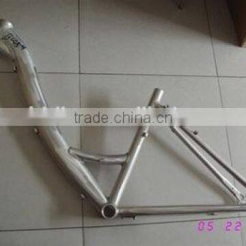 700C TOURING BICYCLE FRAME