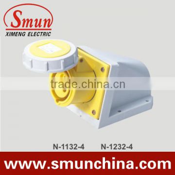 32A 3p 110v IP67 industrial wall socket