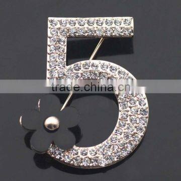 Korean luxury crystal fashion flower number 5 brooch pins for women