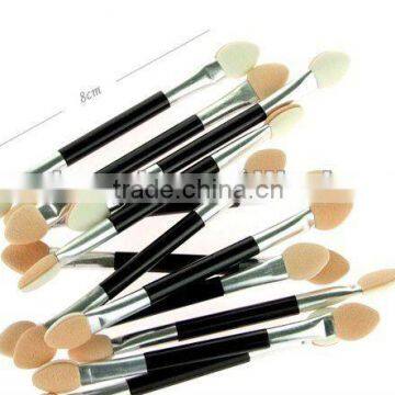 Mini small eyeshadow brush with sponge head