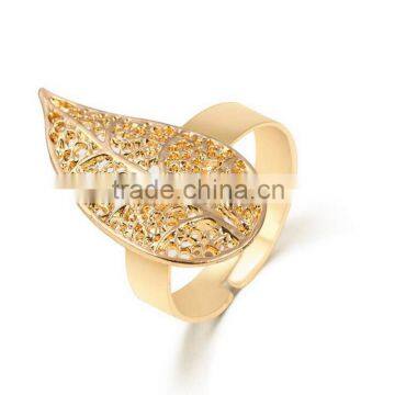 Hand made Arts Gold Hollow Big Leaf Exaggerated Ring Jewelry