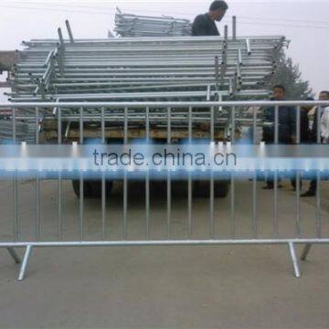 Hot sale color painted crowd control barrier fence