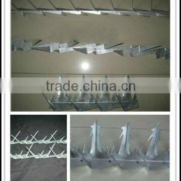 High quality galvanized/Pvc coated security wall spike factory