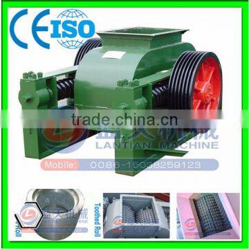 High performance hydraulic double teeth roller crusher