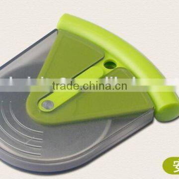 CY135 Stainless Steel Pizza Cutter With Handle Rolling Pizza Knife photo-4